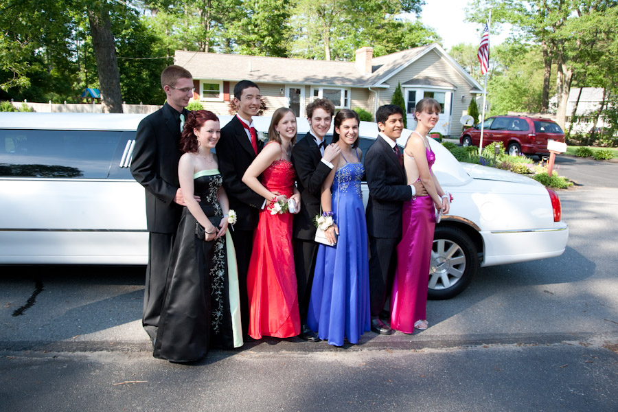 Click to return to grid view of the "Burlington High School - 2009-10" gallery "BHS - Junior Prom - 
