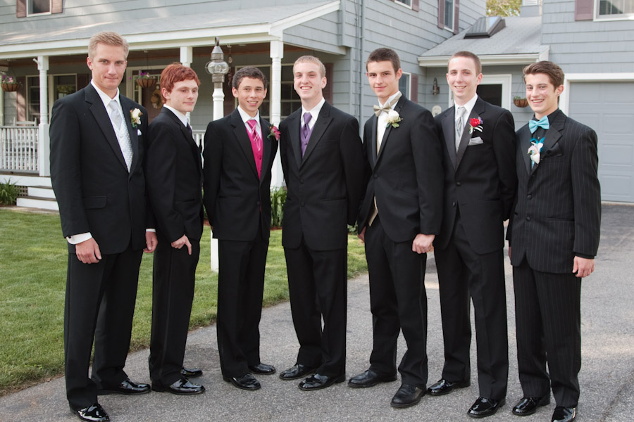 Click to return to grid view of the "Burlington High School - 2011-12" gallery "BHS - Junior Prom - 
