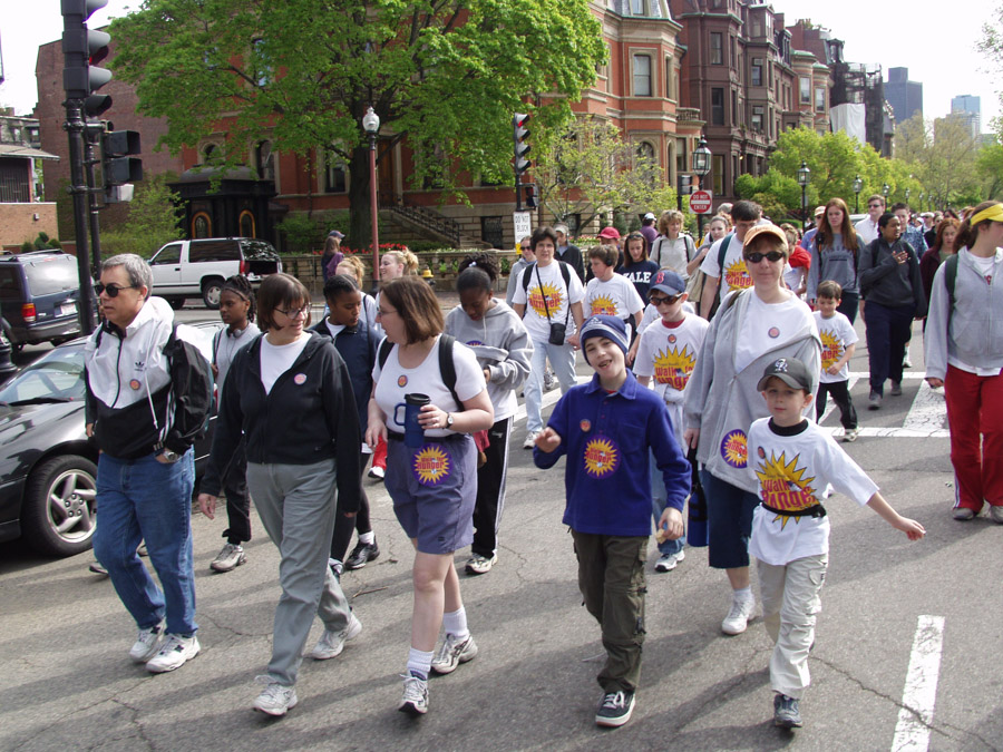 Click to return to grid view of the "Temple Shalom Emeth - 2001-02" gallery "Walk for Hunger"