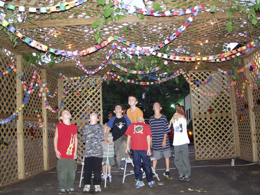 Click to return to grid view of the "Temple Shalom Emeth - 2002-03" gallery "Sukkah Decorating (selected images)"