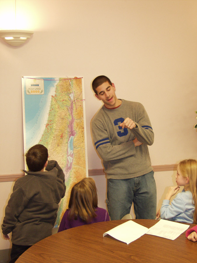 Click to return to grid view of the "Temple Shalom Emeth - 2002-03" gallery "Hanukah Workshop"