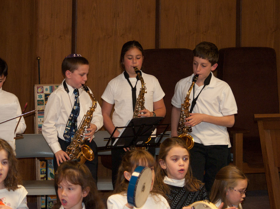 Click to return to grid view of the "Temple Shalom Emeth - 2004-05" gallery "Kidz Jam - Youth Band (Shabbat services)"