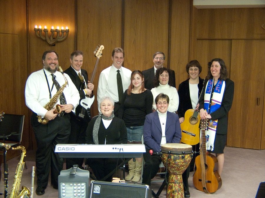 Click to return to grid view of the "Temple Shalom Emeth - 2005-06" gallery "Temple Band"