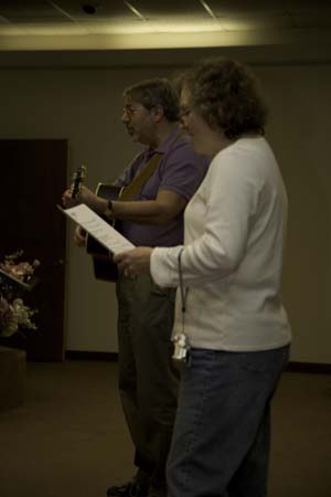 Click to return to grid view of the "Temple Shalom Emeth - 2006-07" gallery "Kitah Bet Class Service Rehearsal"