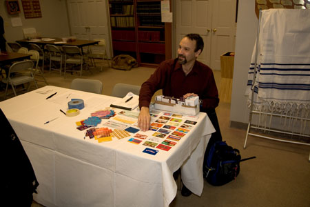 Click to return to grid view of the "Temple Shalom Emeth - 2006-07" gallery "Hanukah Party & Hanukiot"