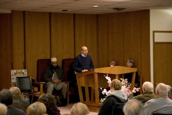 Click to return to grid view of the "Temple Shalom Emeth - 2006-07" gallery "Interfaith Panel: What Happens After I Die?"
