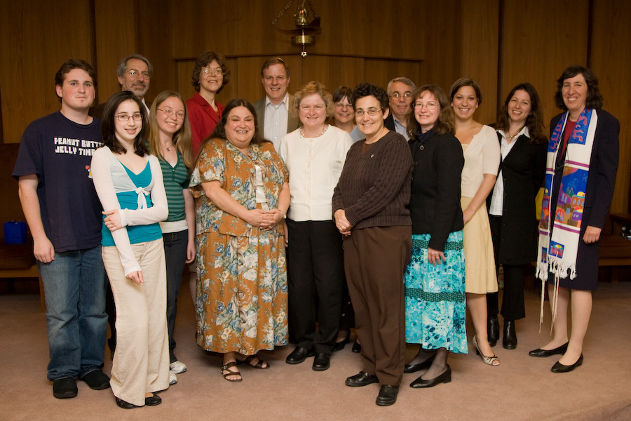 Click to return to grid view of the "Temple Shalom Emeth - 2007-08" gallery "Staff Appreciation Service"