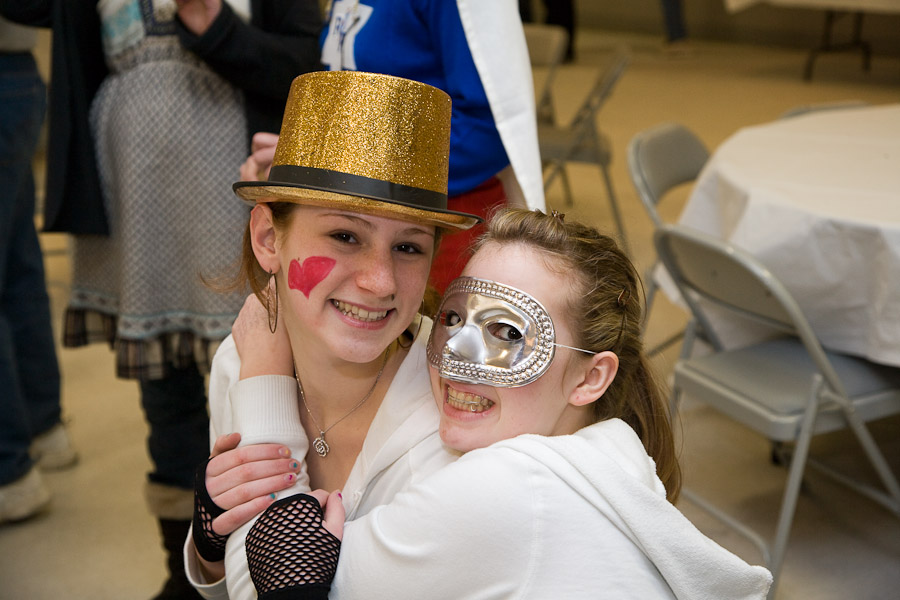Click to return to grid view of the "Temple Shalom Emeth - 2008-09" gallery "Purim Carnival"