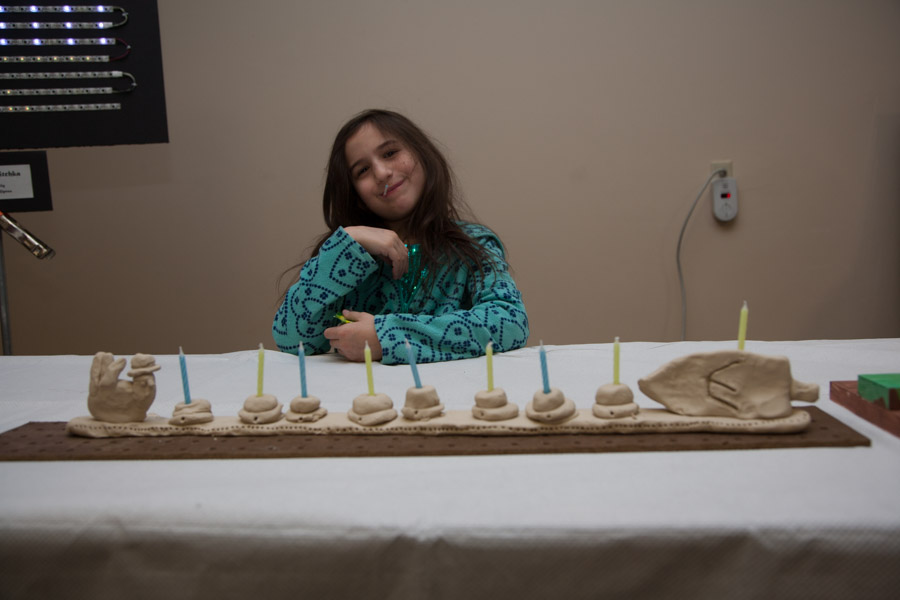 Click to return to grid view of the "Temple Shalom Emeth - 2013-14" gallery "Hanukah Party & Hanukiot and Mitzvah Mall"